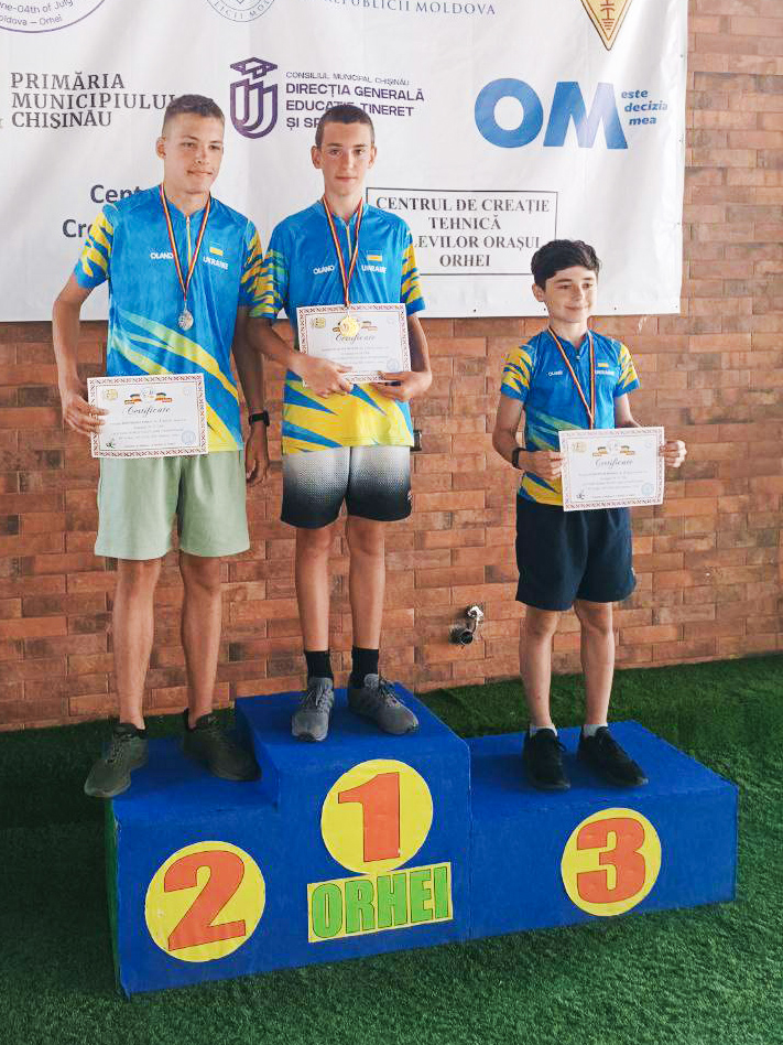 Сергій Моргунов привітав юних вінничан – переможця та призерів чемпіонату світу зі спортивної радіопеленгації